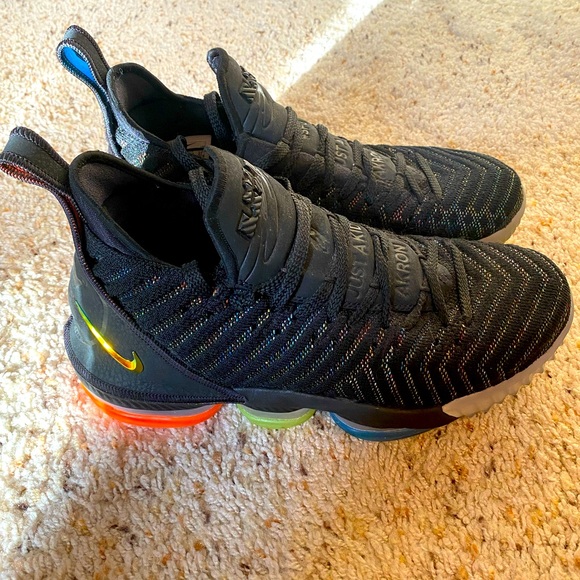 lebron 16 size 9
